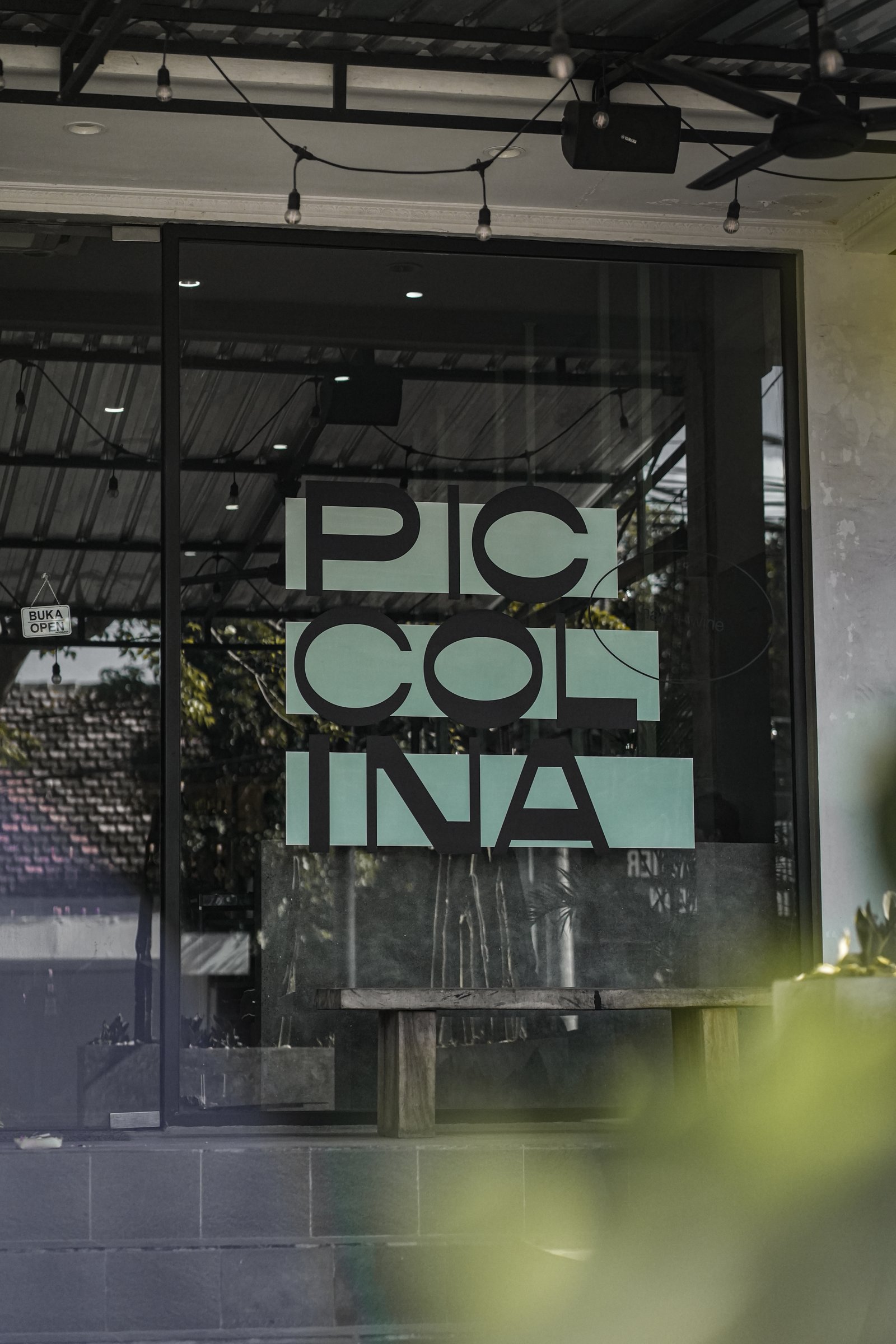 Piccolina salon storefront